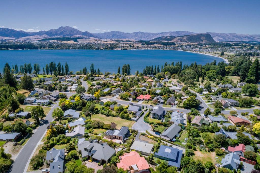 Sargood Splendour - Wanaka Holiday Home Esterno foto