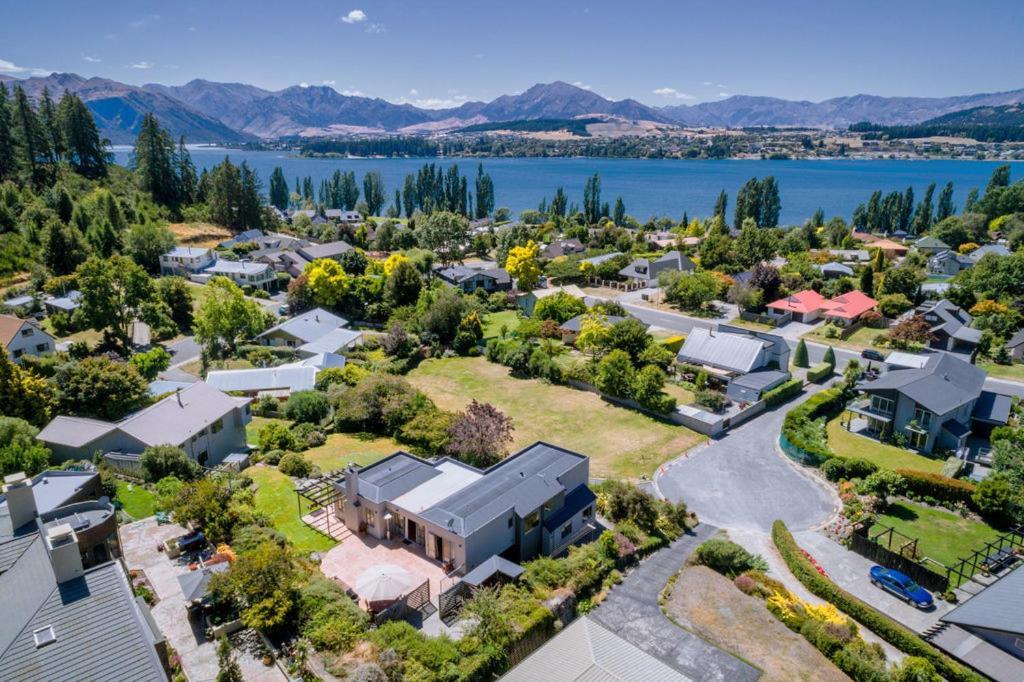 Sargood Splendour - Wanaka Holiday Home Esterno foto